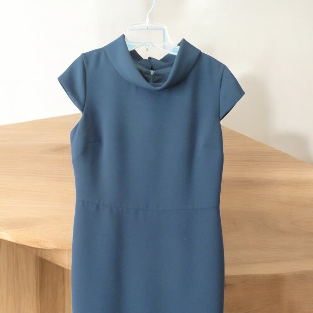 Talbots, Beautiful Black Dress (fitted @ waist) Short Sleeves, Size 10, EUC